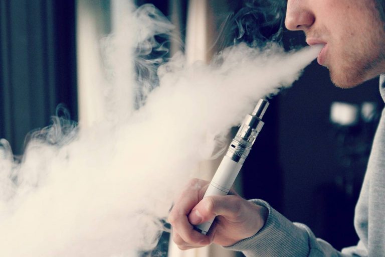 Drogenabhängigkeit: Anzeichen, Hilfe und Anlaufstellen 2 Drogenabhängigkeit: Anzeichen, Hilfe und Anlaufstellen - mediclife.de